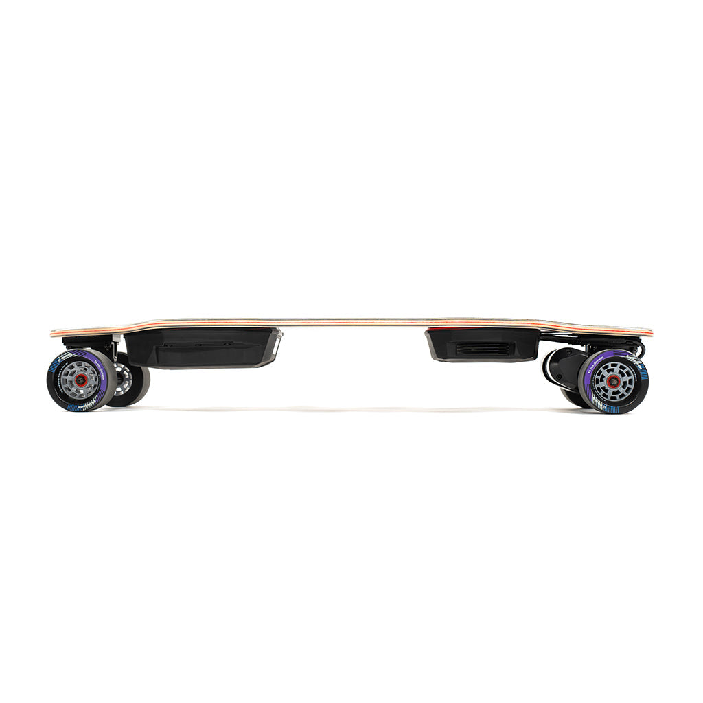 Backfire G2 Black eskateboard w/ R5s remote control