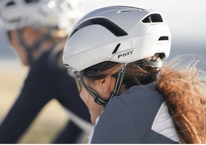 Casque de vélo PMT Kora pour hommes et femmes, nouvelle technologie, absorption des chocs et respirabilité