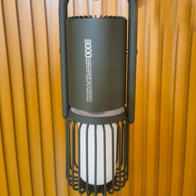 Lumière LED d'extérieur pour Camping, chargement USB, haut-parleur Bluetooth multifonctionnel, autorisé à Hong Kong